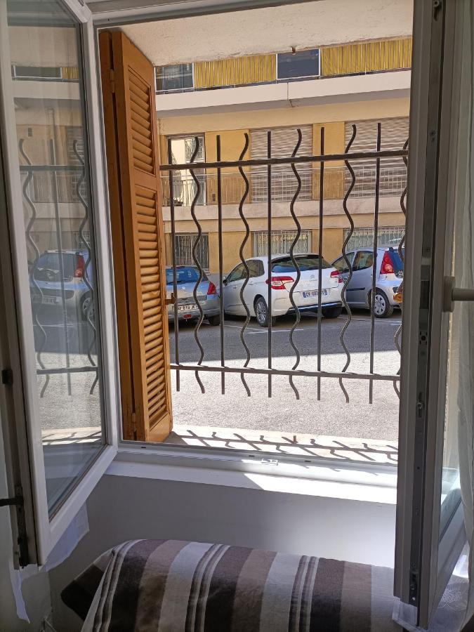 Le St Nicolas Канны Экстерьер фото